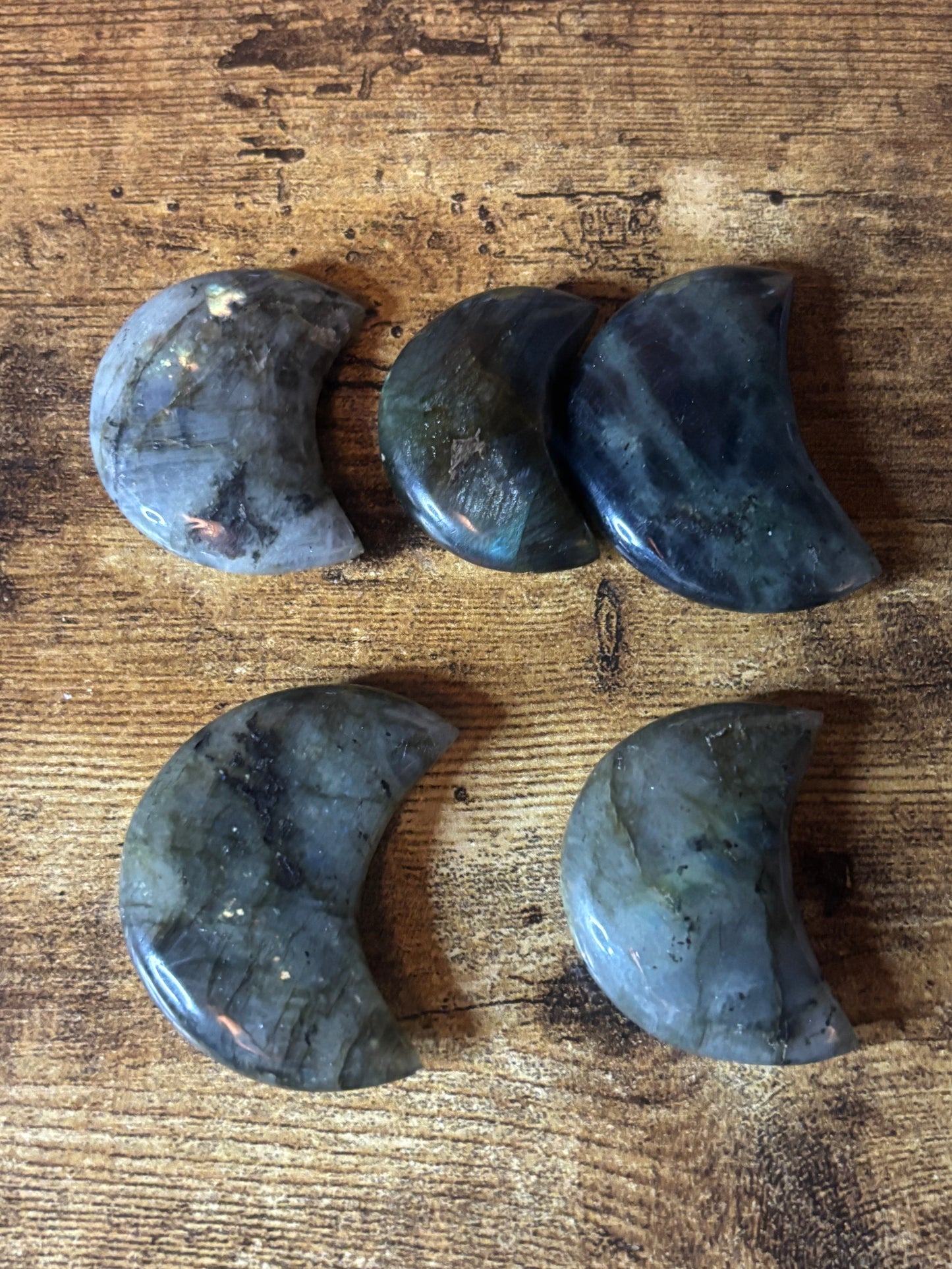 ✨ Lunar Vision Labradorite Moon – Intuition • Protection • Transformation ✨