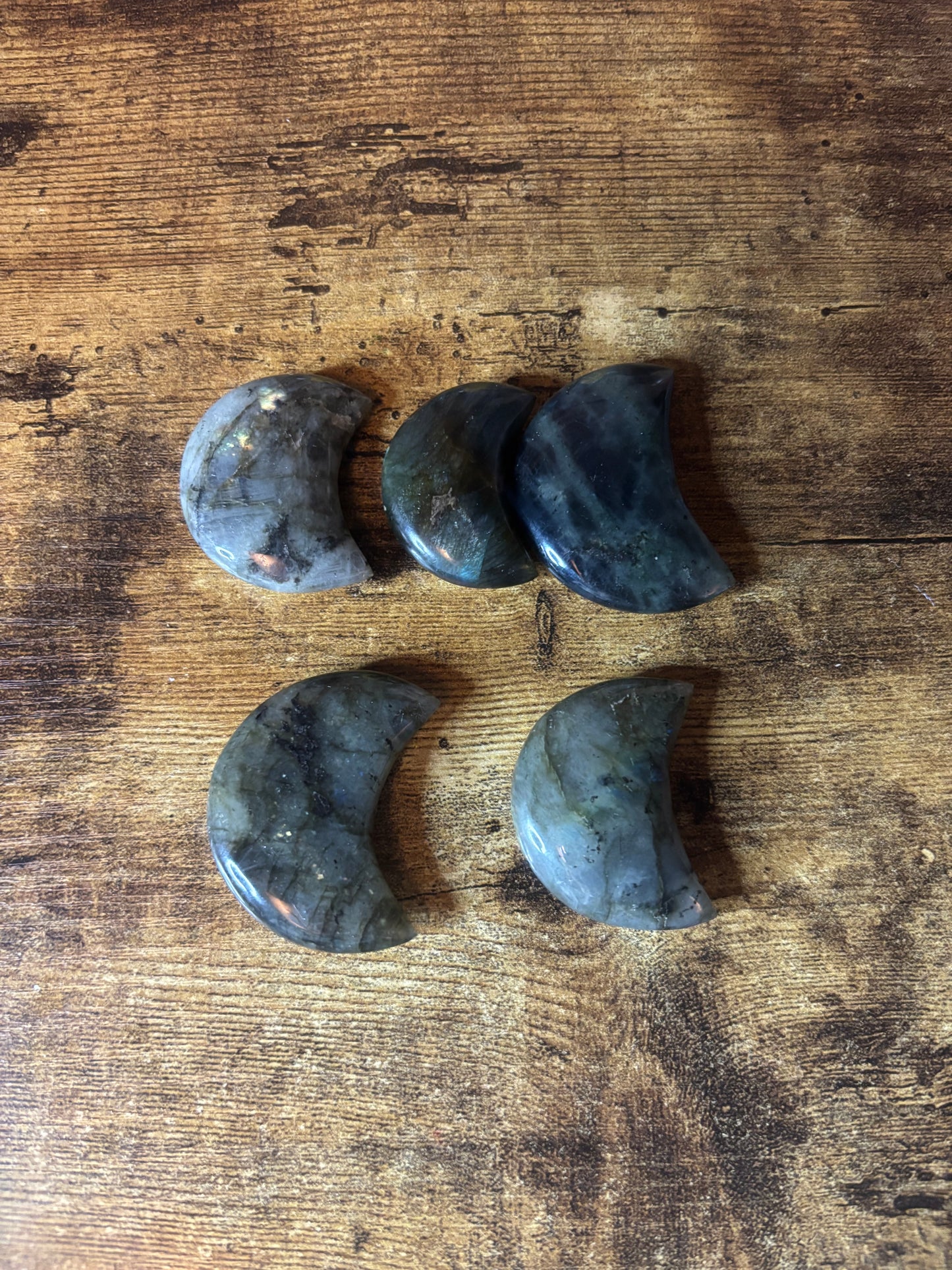 ✨ Lunar Vision Labradorite Moon – Intuition • Protection • Transformation ✨