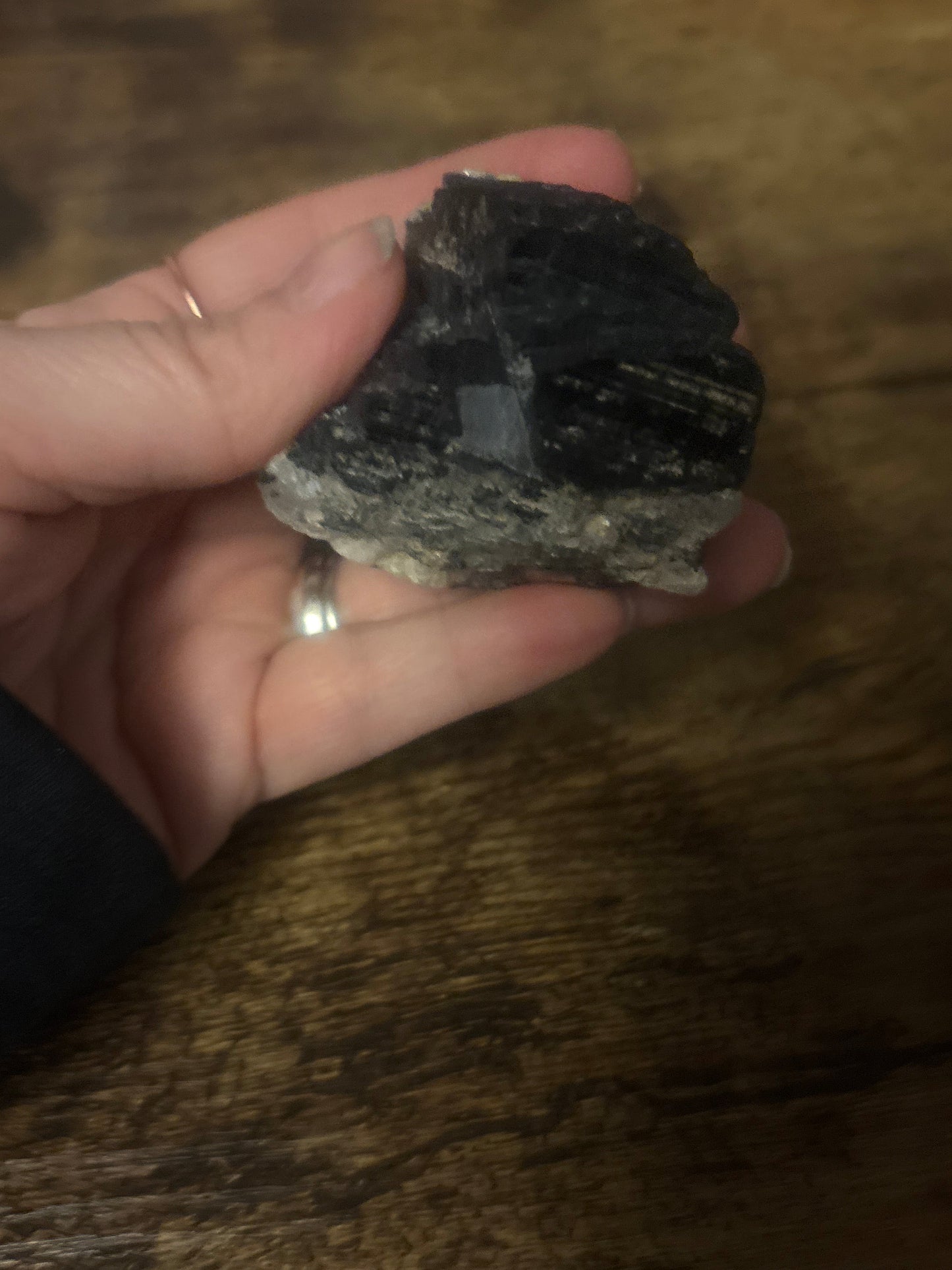 🖤Sacrad Shield Raw Black Tourmaline in Quartz Matrix • Natural Schorl Mineral • EMF Protection • Grounding & Clarity Stone • Raw Healing Crystal101g Natural Protection Stone