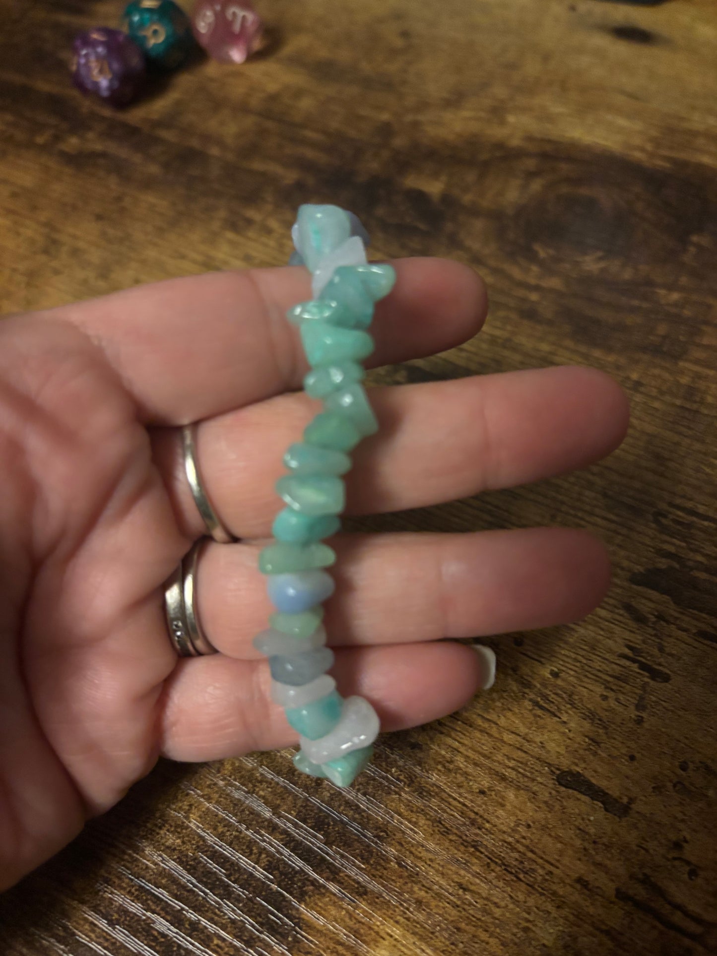 🌿 Heart of Gaia – Green Agate Chip Bracelet • Heart Chakra • Growth & Grounding