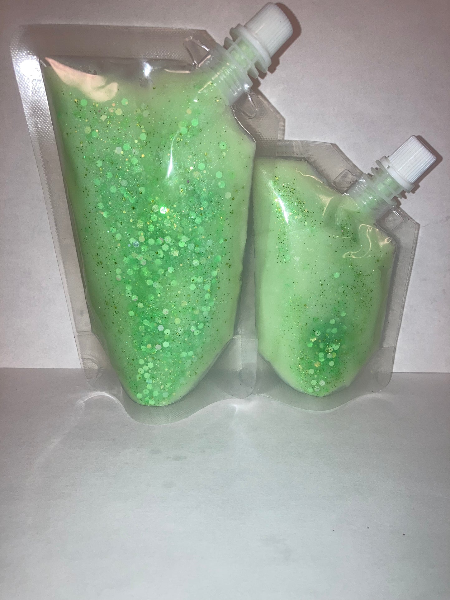Keylime Pie Squeezable Squishy Wax Pouches melts in wax warmer Coconut wax Eco-friendly non toxic Different Scents