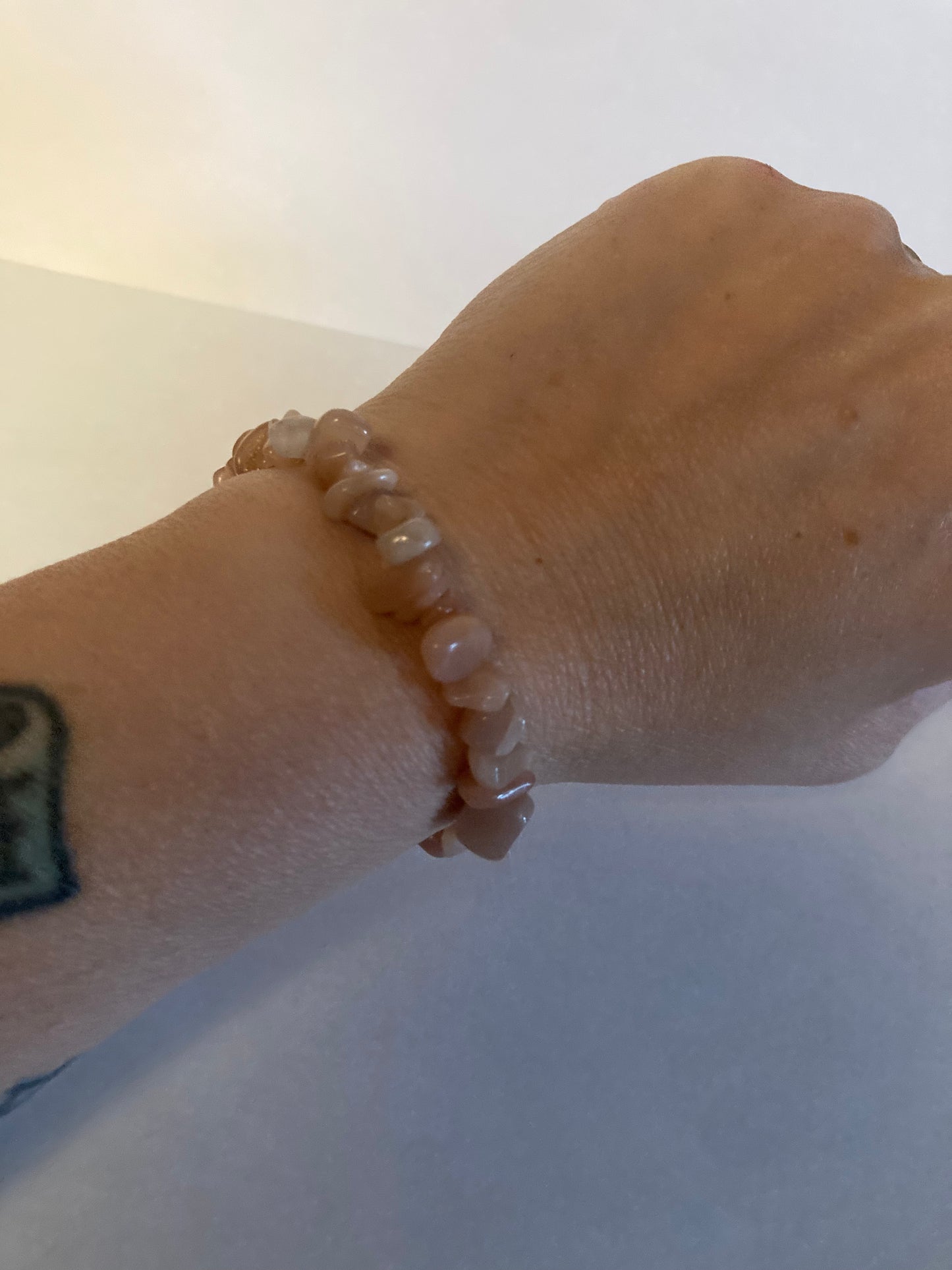 Sunstone Goddess Sekhmet Pebble chips Natural Genuine Reiki Healing Crystal Bracelet