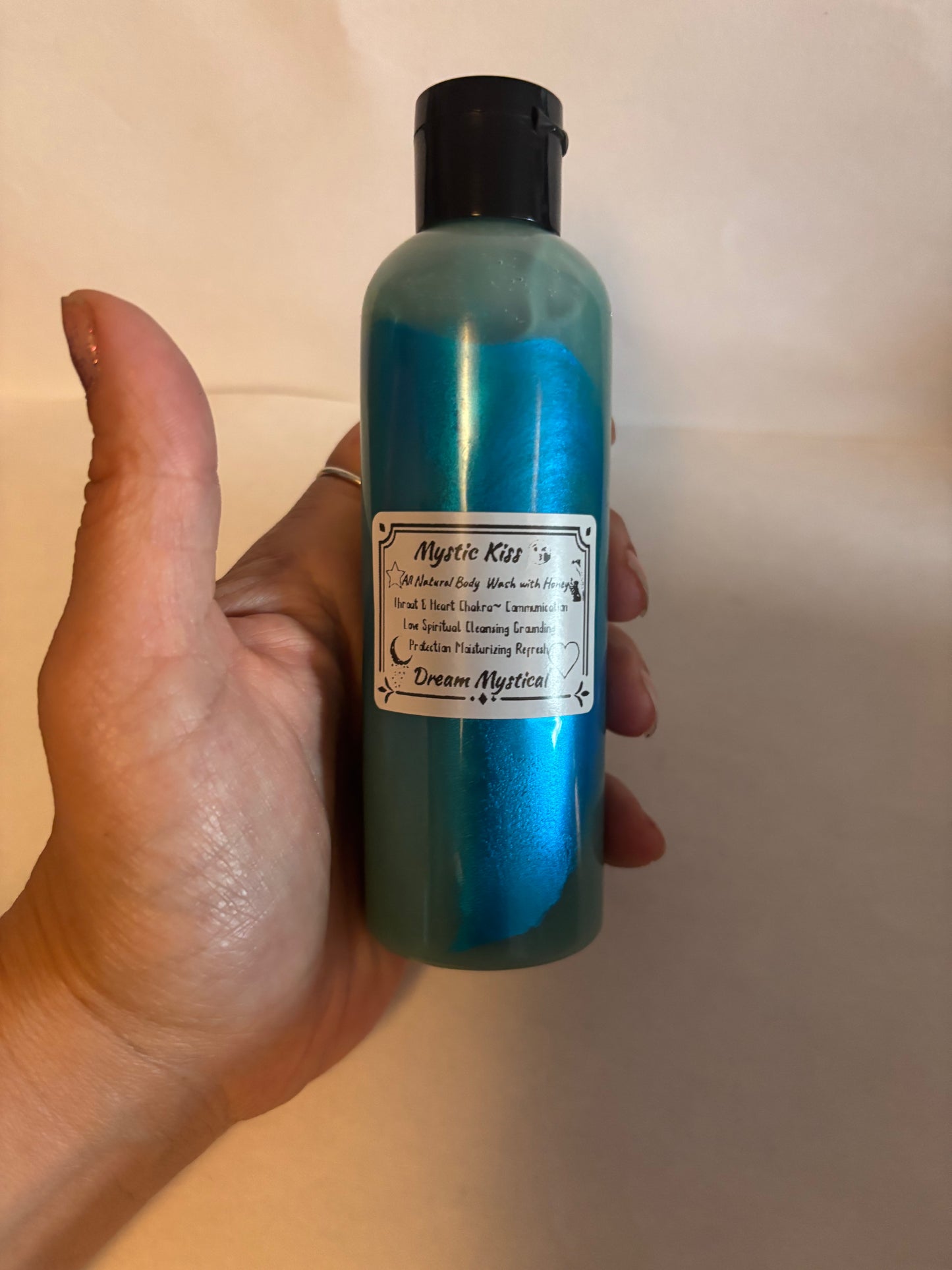 Mystic Kiss All Natual Creamy Body Wash with Raw Natural Honey