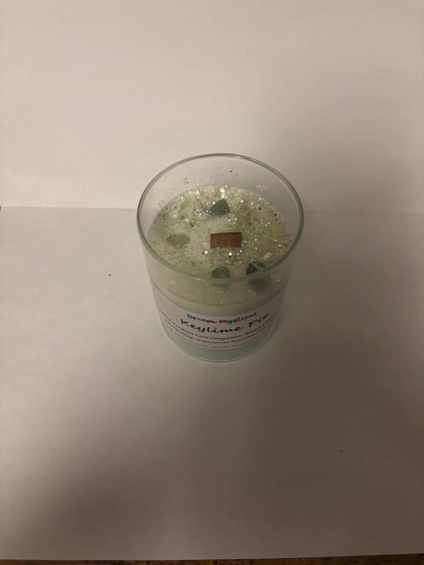 Keylime Pie – Chakra Intention & Manifest Candle
Infused with Crystals • Coconut Wax • Reiki-Charged