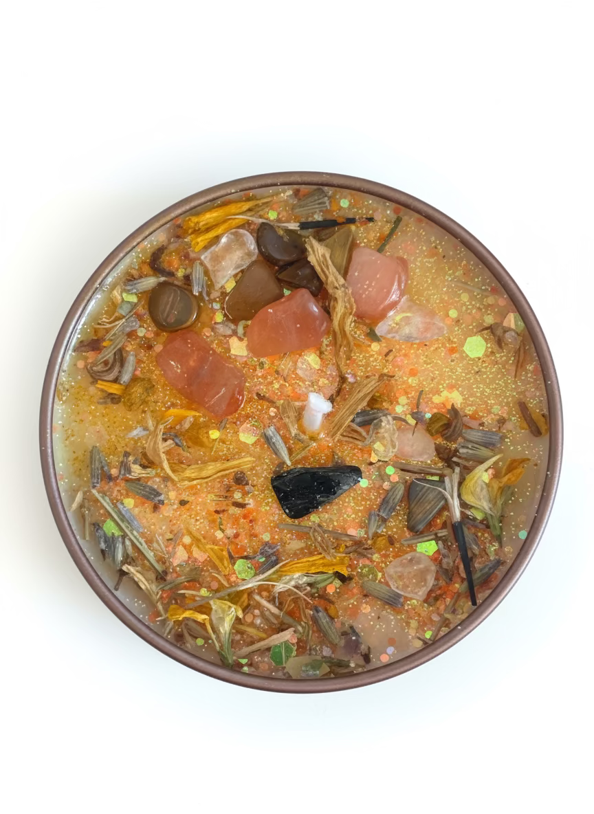 Release That Creativity – Carrot Cake Crystal Intention Candle | Sacral Chakra | Manifestation & Abundance