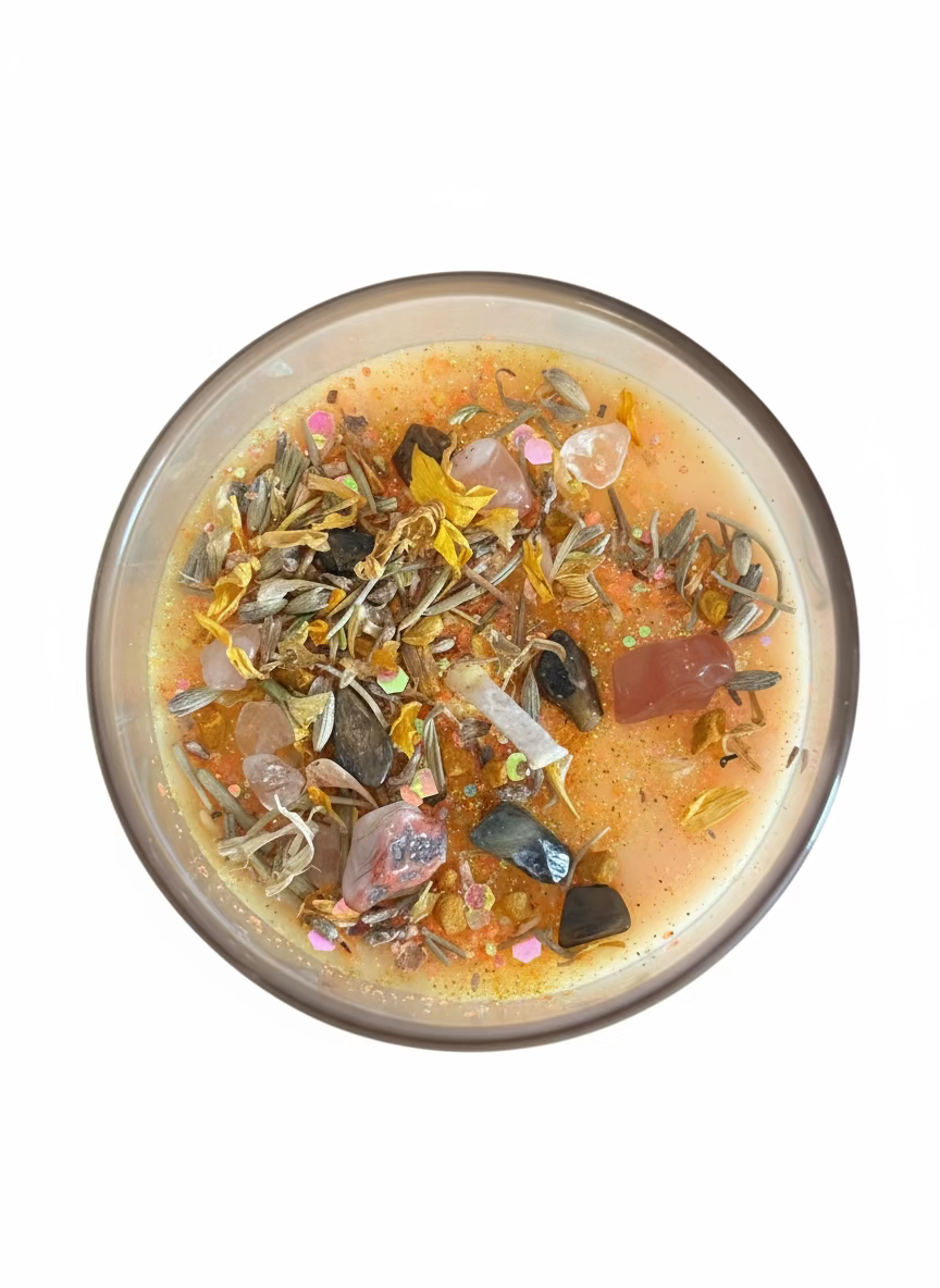 Release That Creativity – Carrot Cake Crystal Intention Candle | Sacral Chakra | Manifestation & Abundance