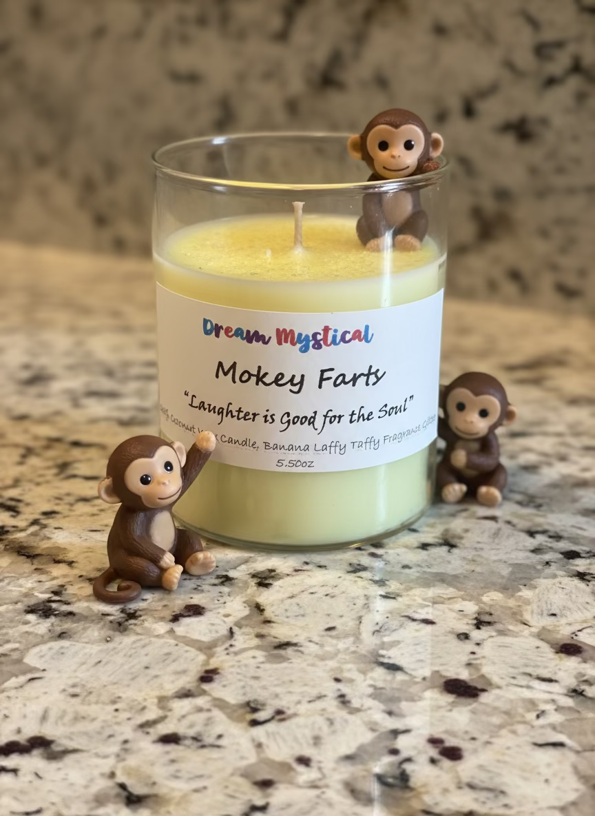 🍌 Mokey Farts – “Laughter is Good for the Soul” Banana Laffy Taffy Candle