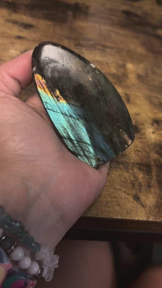 Labradorite Freeform | Transformation, Intuition & Protection | Crown, Third Eye & Throat Chakra 370g