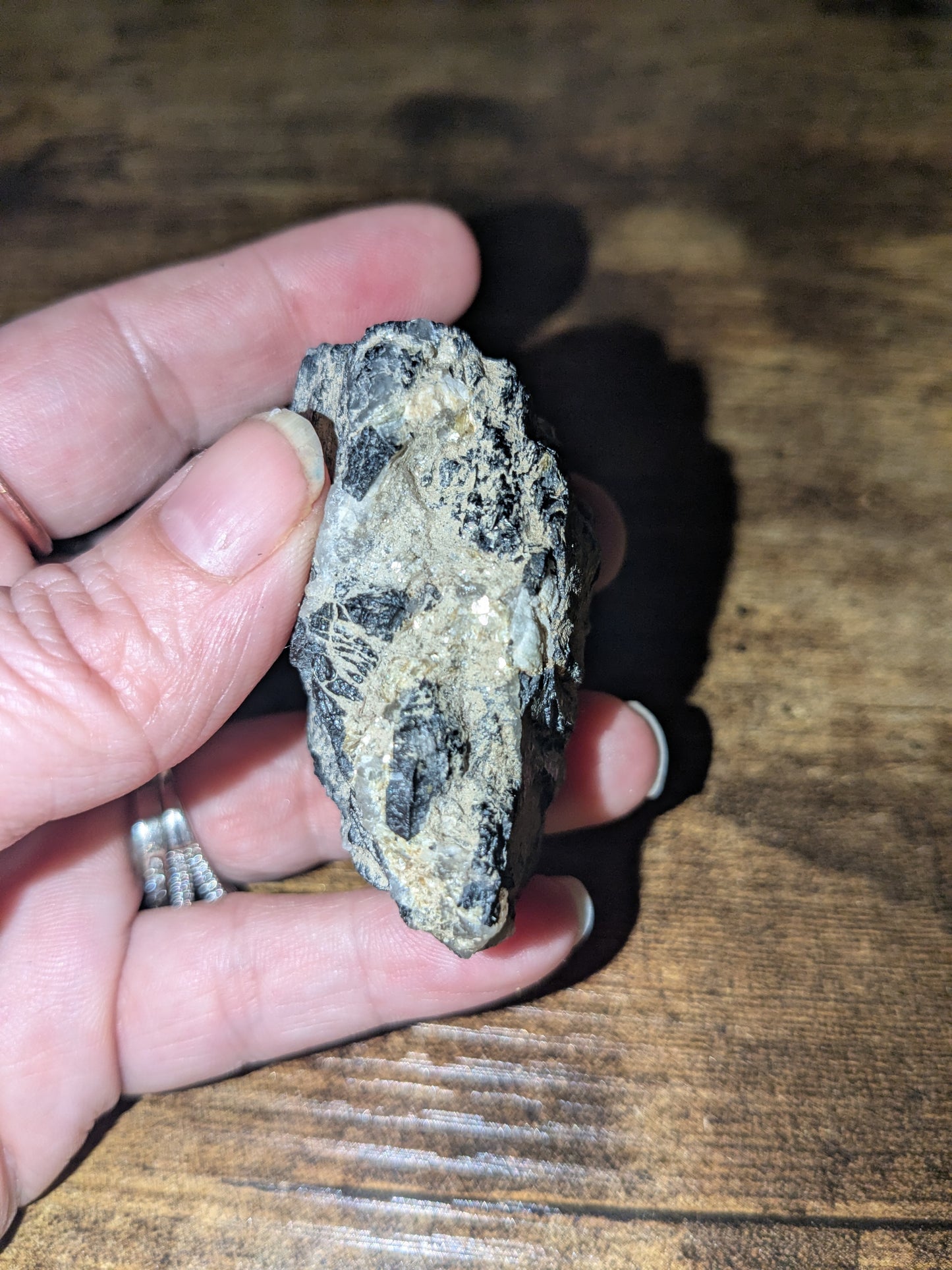 🖤Sacrad Shield Raw Black Tourmaline in Quartz Matrix • Natural Schorl Mineral • EMF Protection • Grounding & Clarity Stone • Raw Healing Crystal101g Natural Protection Stone
