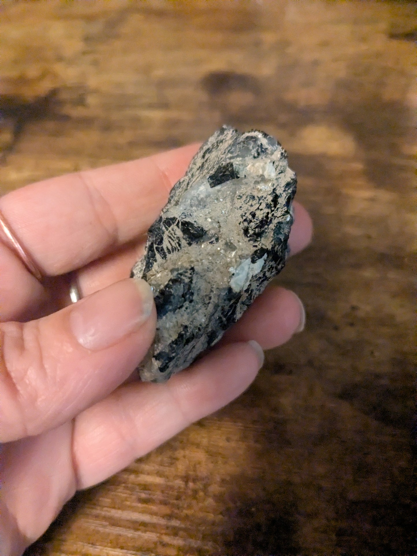 🖤Sacrad Shield Raw Black Tourmaline in Quartz Matrix • Natural Schorl Mineral • EMF Protection • Grounding & Clarity Stone • Raw Healing Crystal101g Natural Protection Stone